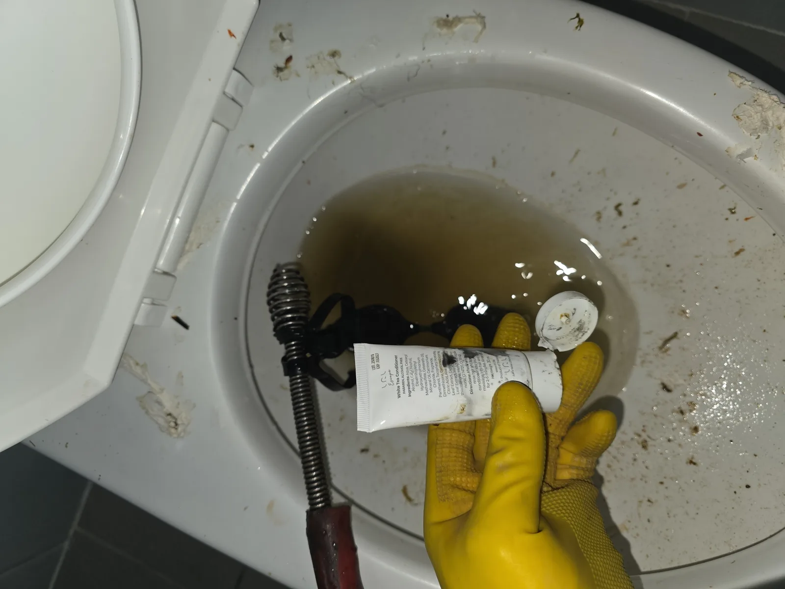 충청북도 영동군 싱크대·변기 막힘 현장 작업 사진 — 자가 대처 방법과 전문가 도움이 필요한 기준